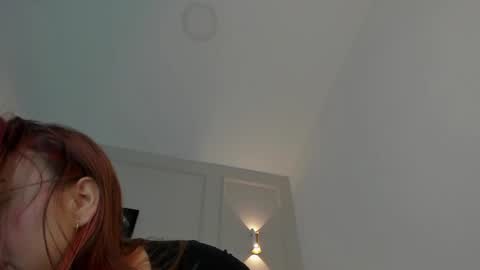 Snapshot of anniemartinezz chatting on March 11, 11:44 am Annie online show from March 11, 11:44 am