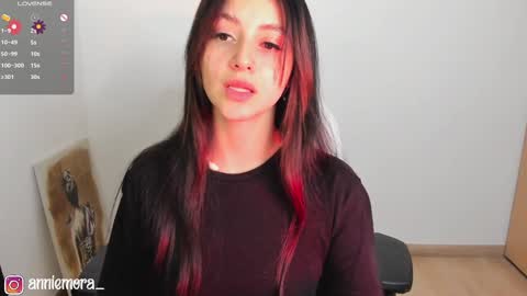 Annie online show from February 1, 1:34 am