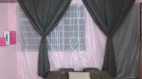 Annie Sparkle online show from August 2, 1:37 am