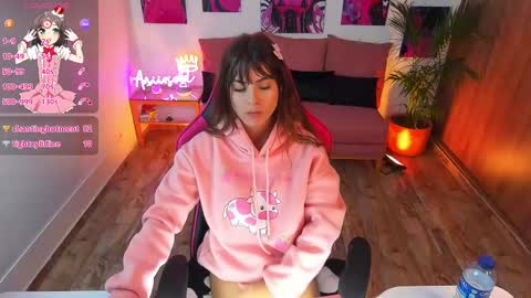 Annie FROM 8AM TO 4PM CDT online show from February 11, 10:07 pm