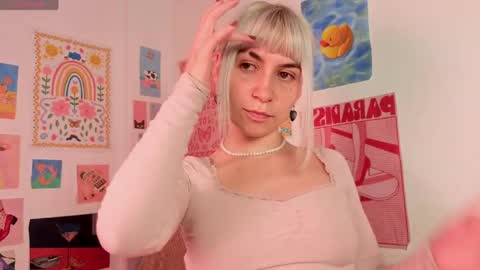 annietinky online show from April 28, 2:38 am