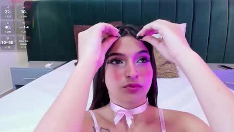 Snapshot of anniie_clarkson chatting on November 7, 6:08 pm ANNIE online show from November 7, 6:08 pm