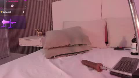 ANNIE  online show from July 3, 8:04 pm