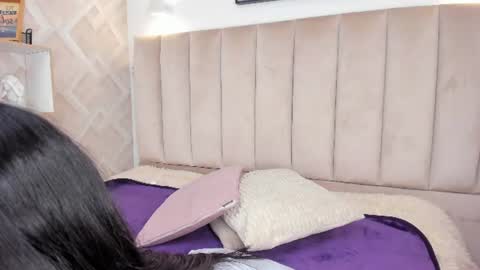Snapshot of anniie_queen chatting on June 13, 3:26 am Annie Queen online show from June 13, 3:26 am