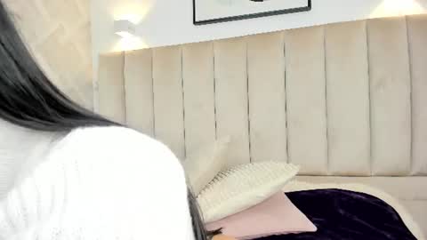 Snapshot of anniie_queen chatting on June 18, 3:29 am Annie Queen online show from June 18, 3:29 am