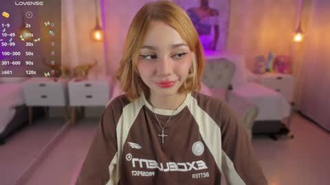 Snapshot of anniita_ chatting on December 28, 3:47 am VIVIANNA online show from December 28, 3:47 am