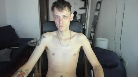    online show from April 30, 11:38 am
