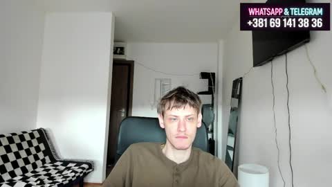 Snapshot of annonimsick chatting on May 11, 6:08 am online show from May 11, 6:08 am
