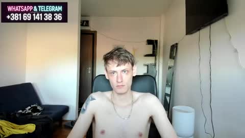 Snapshot of annonimsick chatting on May 14, 4:36 pm online show from May 14, 4:36 pm