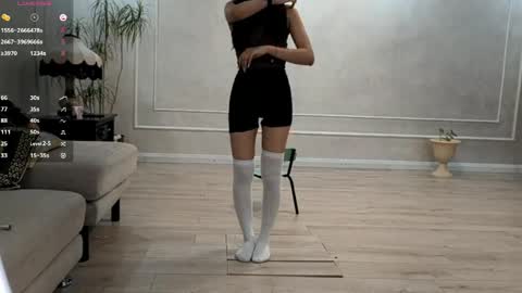 Snapshot of annrosy chatting on April 19, 6:21 pm Hello my name is Kate online show from April 19, 6:21 pm