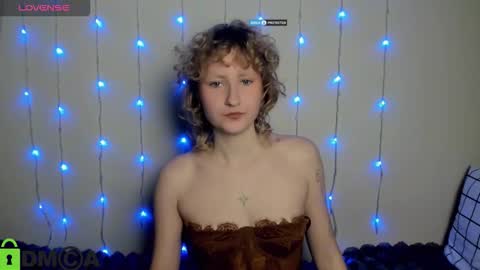 annstasia online show from March 19, 5:06 pm