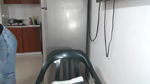 anntonella_squirt online show from November 4, 11:26 pm