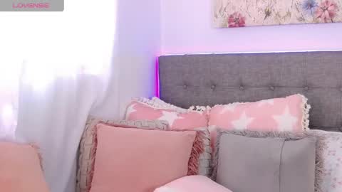 Snapshot of anntonellalee chatting on May 29, 6:50 pm Antonella Lee online show from May 29, 6:50 pm