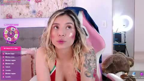Snapshot of anntonellalee chatting on June 8, 7:47 pm Antonella Lee online show from June 8, 7:47 pm