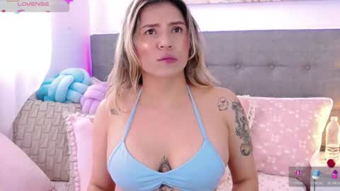 Snapshot of anntonellalee chatting on July 21, 5:37 pm Antonella Lee online show from July 21, 5:37 pm