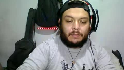 lion kennedy independent model moderator online show from February 4, 1:33 am