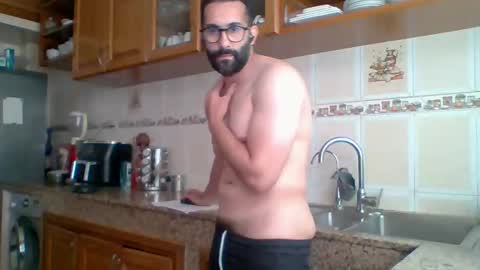 Snapshot of annuler_9 chatting on June 6, 1:38 pm adrenalinE online show from June 6, 1:38 pm