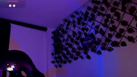 Snapshot of anny_kiitty_ chatting on June 5, 6:52 am Anny online show from June 5, 6:52 am