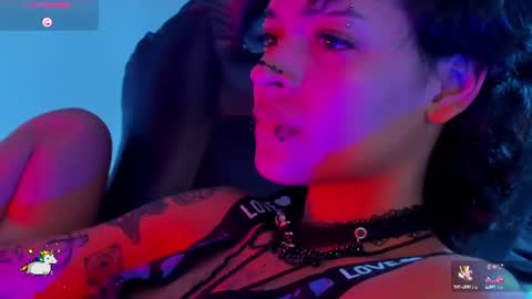 Snapshot of anny_kiitty_ chatting on July 7, 7:40 pm Anny online show from July 7, 7:40 pm