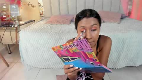 Snapshot of anny_kiut chatting on May 13, 11:18 am ANNY online show from May 13, 11:18 am