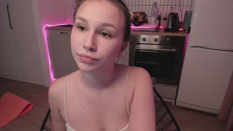 Snapshot of anny_limis chatting on February 6, 9:43 am Anna online show from February 6, 9:43 am