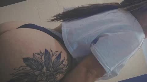 Snapshot of anny_louis chatting on January 25, 8:21 am ANNY LOUIS online show from January 25, 8:21 am