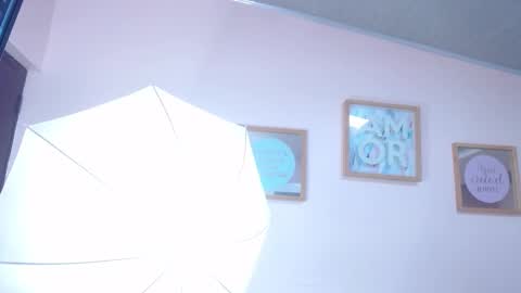 Snapshot of anny_louis chatting on February 5, 2:19 am ANNY LOUIS online show from February 5, 2:19 am