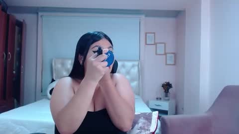 Snapshot of anny_louis chatting on February 9, 1:33 am ANNY LOUIS online show from February 9, 1:33 am