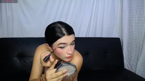 Snapshot of anny_naf chatting on June 6, 2:33 pm Anny online show from June 6, 2:33 pm
