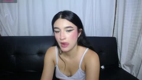 Snapshot of anny_naf chatting on July 27, 2:35 pm Anny online show from July 27, 2:35 pm