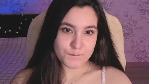 Annie online show from March 17, 3:55 am