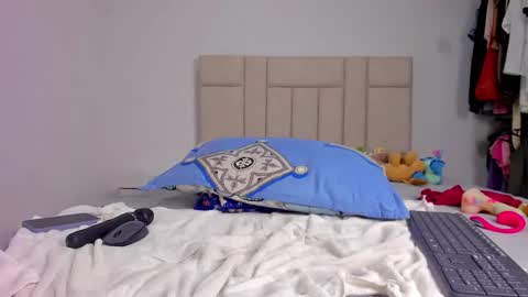  Valeria  online show from February 3, 6:22 am