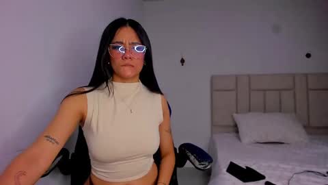  Valeria  online show from May 17, 6:22 am