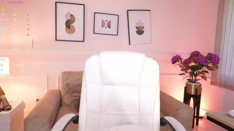 Ana online show from July 7, 11:47 am