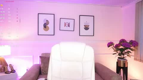 Ana online show from July 21, 11:34 am