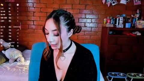Anny  IG online show from May 1, 9:41 pm