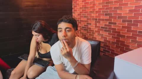 annyeli_bigtits online show from December 2, 4:02 pm