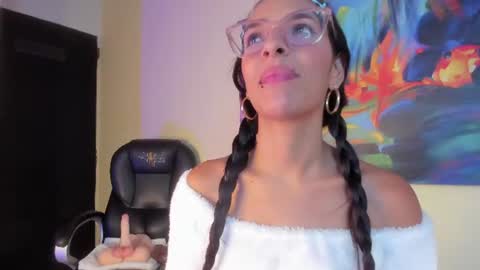 Snapshot of annyluna1 chatting on July 18, 12:20 pm Annyluna online show from July 18, 12:20 pm