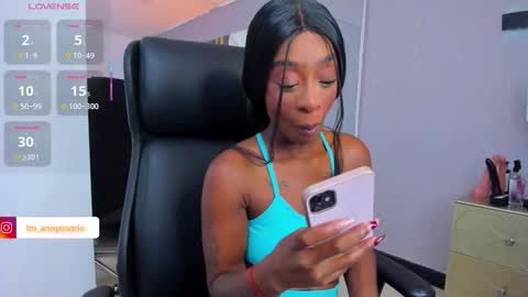 Anny online show from December 5, 7:43 pm