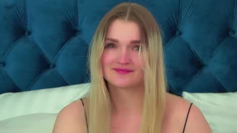 annyraii online show from January 16, 6:23 pm