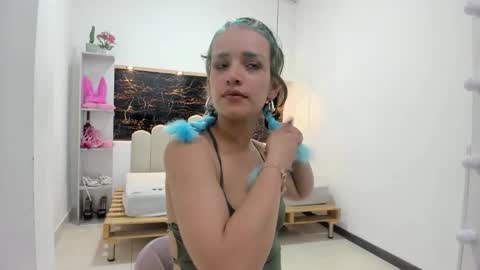 Anny online show from September 17, 8:10 pm