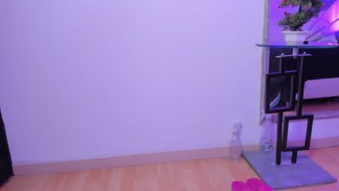 AnnyT online show from December 12, 2:59 am