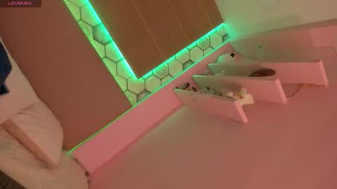 Gaby online show from November 19, 10:04 am