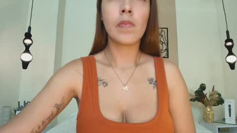Snapshot of annyxhot chatting on April 14, 11:16 am AnnyXhot online show from April 14, 11:16 am