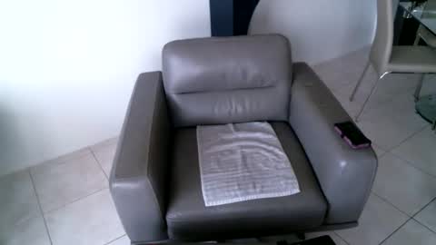 Snapshot of anoaklawnguy chatting on May 10, 12:43 pm anoaklawnguy online show from May 10, 12:43 pm