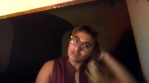 Snapshot of anoditeangel chatting on March 26, 6:19 am Angel online show from March 26, 6:19 am