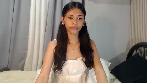 anok_yaii online show from May 21, 8:32 am
