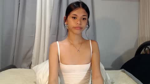 anok_yaii online show from May 22, 8:42 am