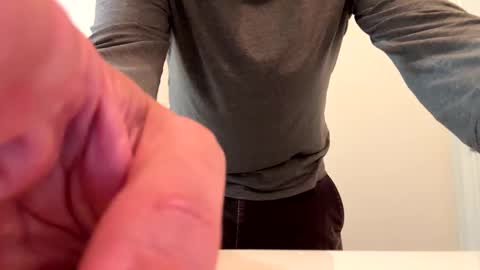 Snapshot of anonomousloser chatting on September 30, 12:32 pm anonomousloser online show from September 30, 12:32 pm