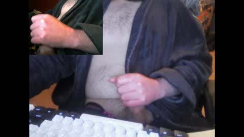 Snapshot of anontraveller chatting on November 15, 2:42 am anontraveller online show from November 15, 2:42 am